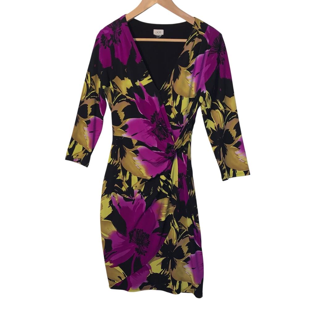 Cache floral dress